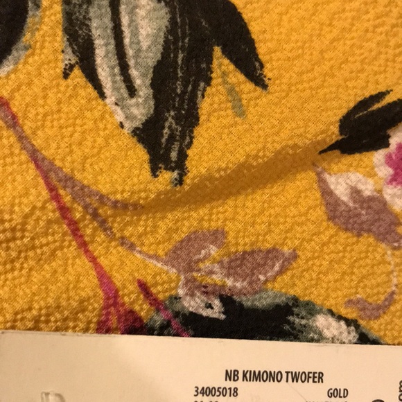 NOBO Floral Yellow Medium 
One-Piece Kimono Cardigan with Lace Trim - Picture 7 of 9